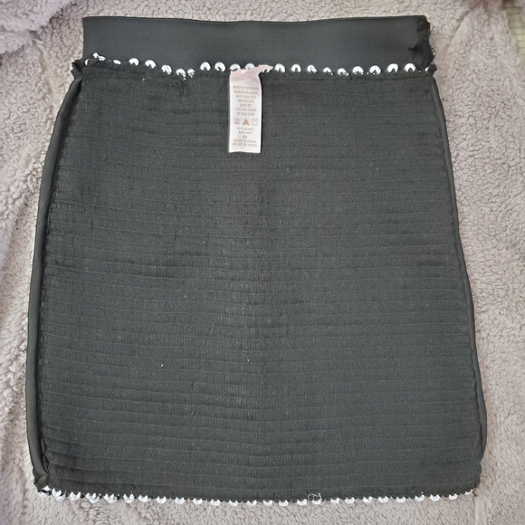 Sequin Mini Skirt - Picture 2 of 3